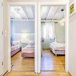 2bdr Floor Apartment-heart Of Corfu Old Town