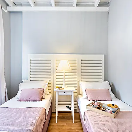 2bdr Floor Apartment-heart Of Corfu Old Town *